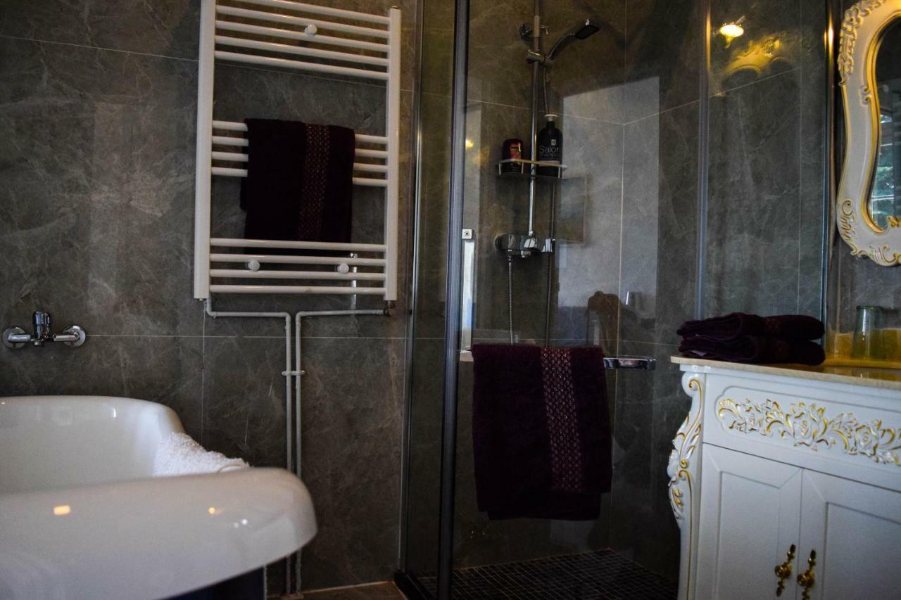Chateau Nevers Bed and Breakfast Varennes-Vauzelles Exterior foto