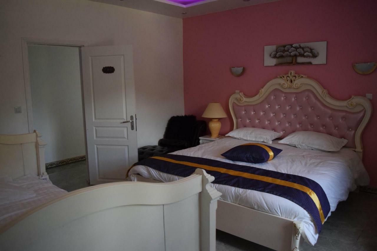 Chateau Nevers Bed and Breakfast Varennes-Vauzelles Exterior foto